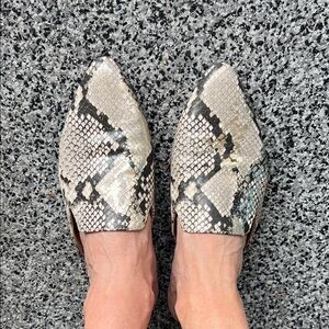 Snakeskin Patterned Women's Mules